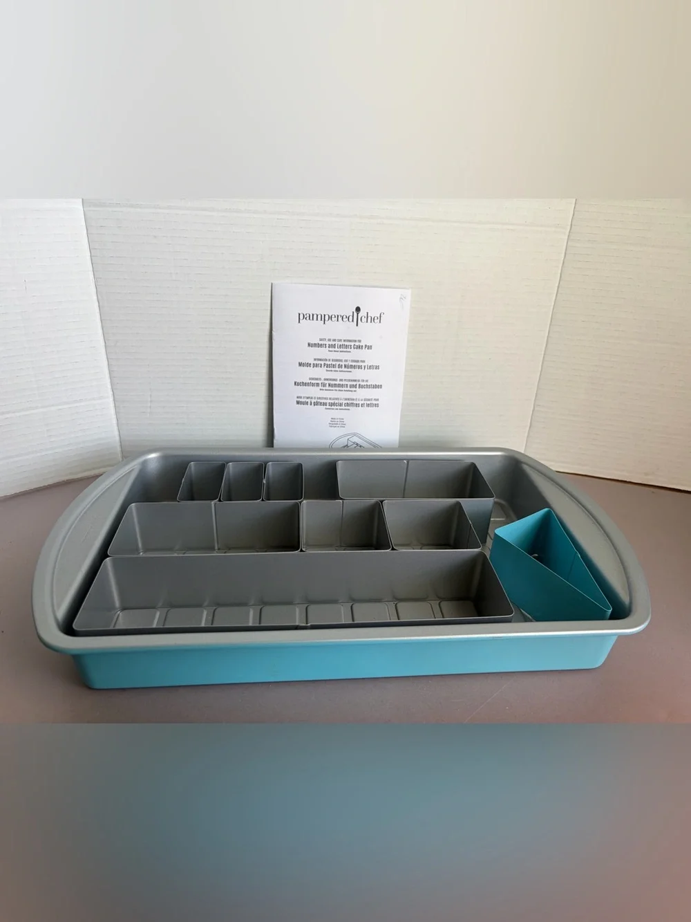 The Pampered Chef Numbers and Letters Cake Pan